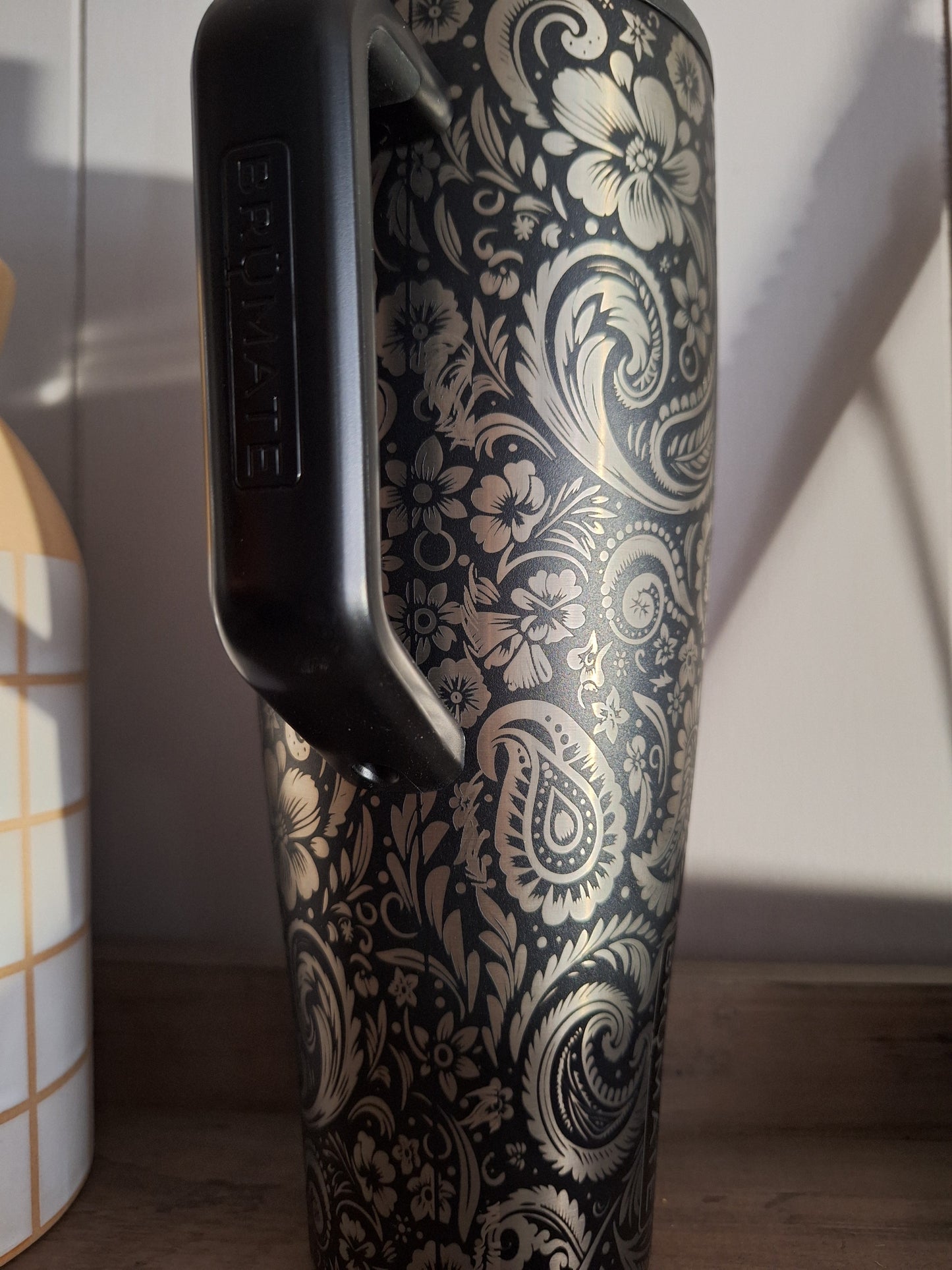 DISCOUNTED 40 oz. Paisley Brumate Era