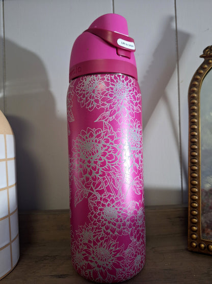 32 oz. Read My Lips Owala - Dahlias